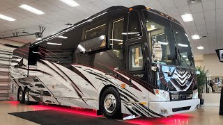 Tour of 2023 Liberty Coach with 'Super Suite'