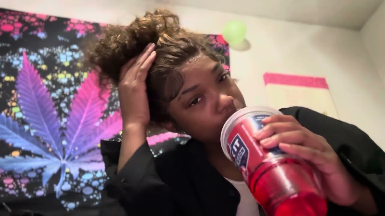 Eatin sushi w/ KpBaby🤣🫣