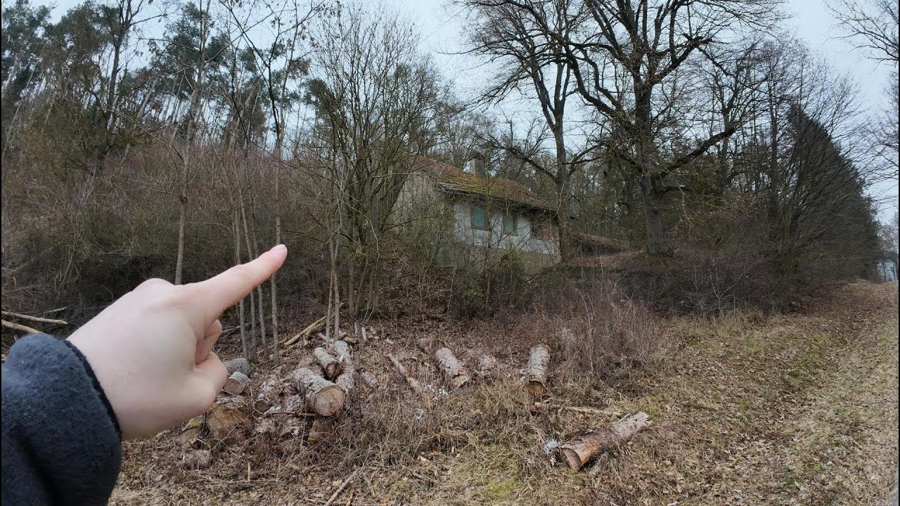SELTSAMMER KELLER im Wald gefunden - Felsenkeller mit Schwarzgebrannten