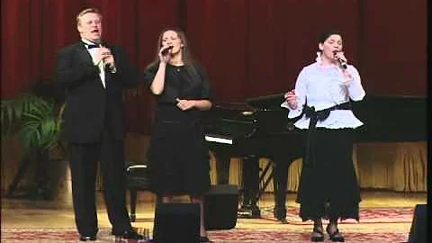 Collingsworth Family sings Blessed Be The Lamb Wor...