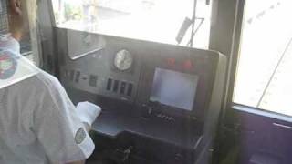 京王線 旧特急とワンハンドルマスコン運転 - YouTube