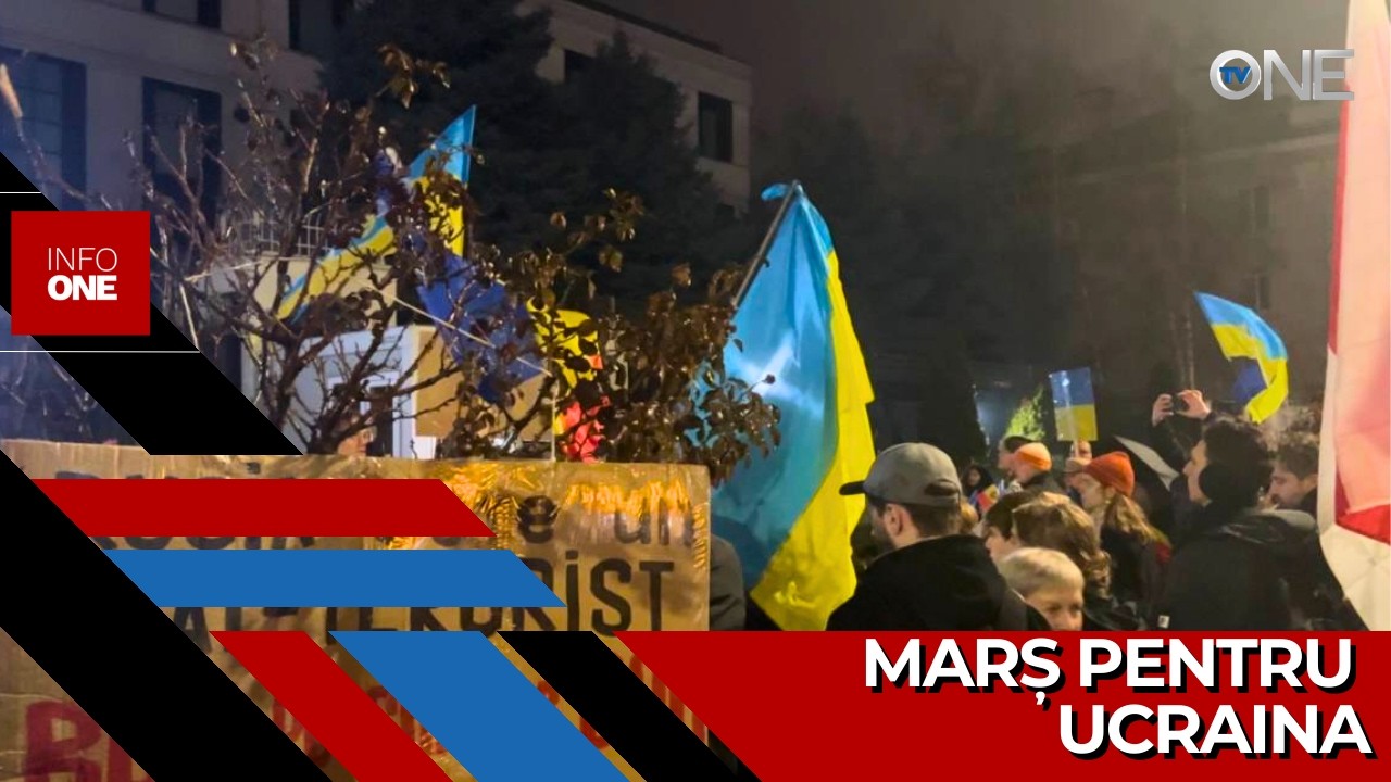 INFO ONE – Sute de oameni au ieșit, marți seară, la un marș de susținere pentru Ucraina
