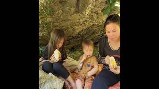 Homeless Single Mother Lives in a Cave with Her Two Children 😢💔