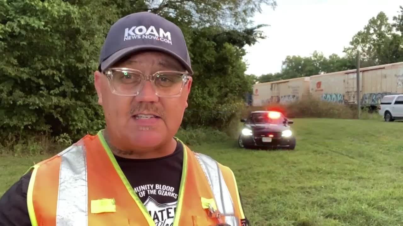 Car struck by train, one dead, in Newton County near Tipton Ford Access ...