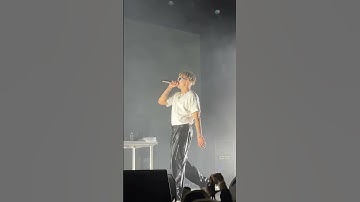 ЭЛДЖЕЙ СПЕЛ БОШКИ НА КОНЦЕРТЕ