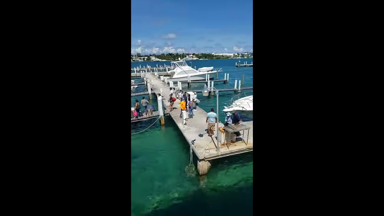 People Running Out A Nassau As Holiday Weekend Lockdown Begins On New Providence 
