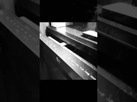 식기세척기문 어떻게 열리는걸까? / 안에서 누군가 꼬챙이로 밀어서 연다 #shorts