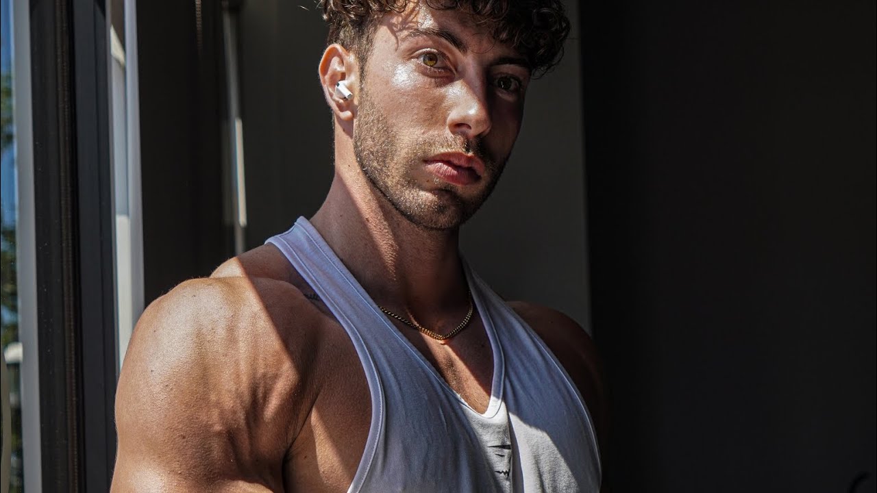 Bodybuilding in California | 206LB Physique - YouTube
