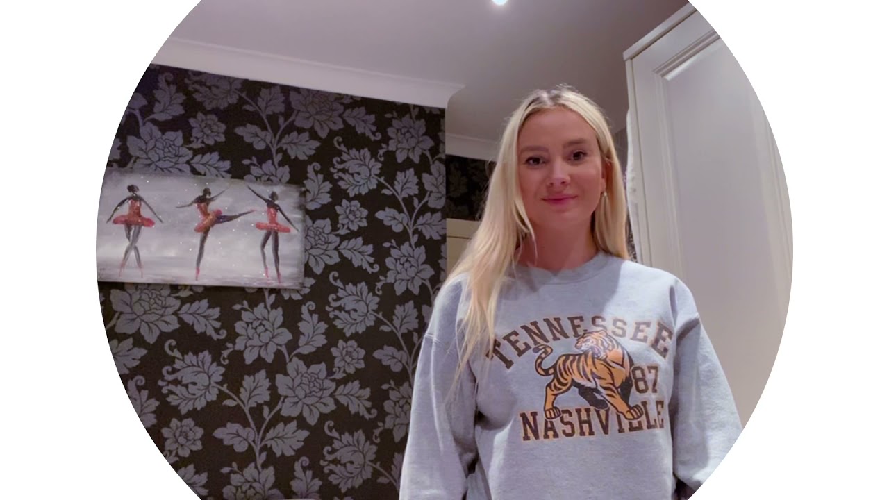 Let it go - Frozen Makaton Sign-a-long with Rebecca