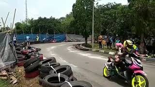 Story WA kecelakaan road race