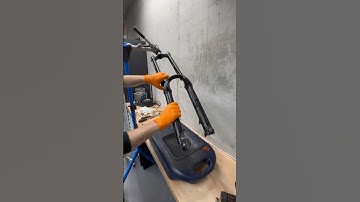 Fox Float Performance 200 hours Service. Changed oil, dust wiper, Forx. Fork Service for Bicycle