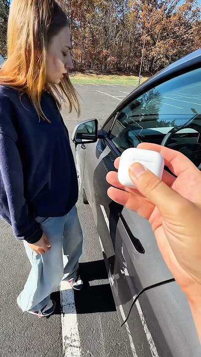 Tesla hack 😳 #automobile #tesla #cybertruck #shorts #car