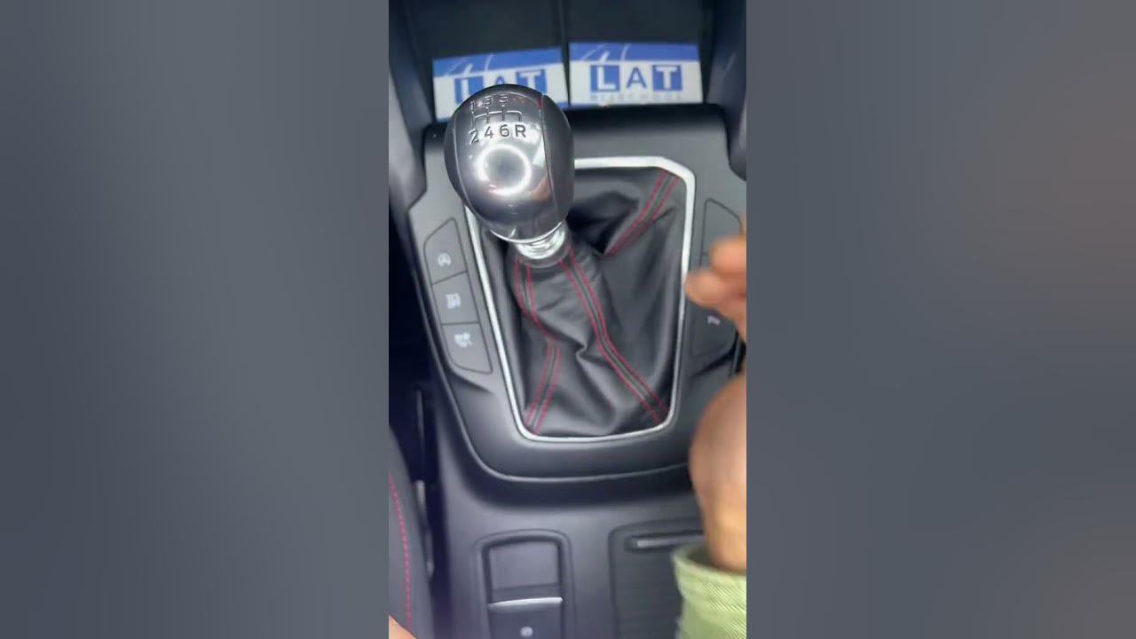 How to start manual car correctly - YouTube