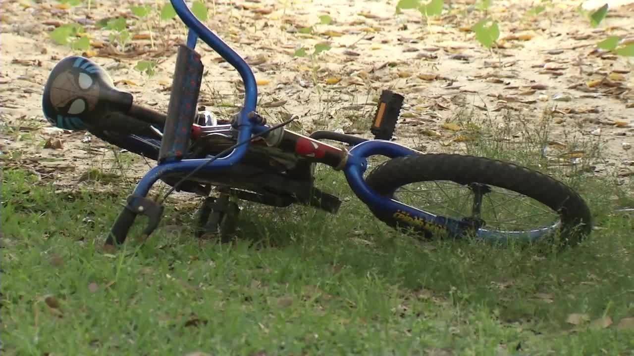 Starke police officer helps child riding bicycle without seat get new ...