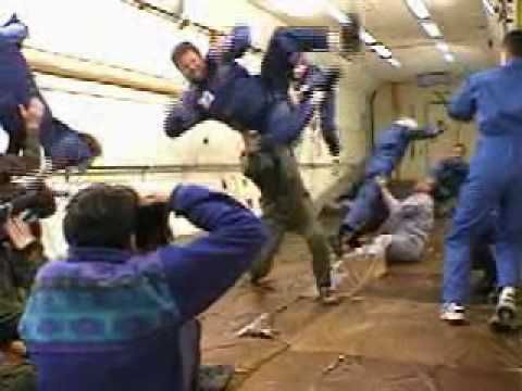 7 клас: Невагомість