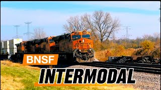 BNSF Intermodal Blasting Through Coal City