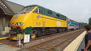 Metra Union Pacific-North Line Trains 333 to Waukegan & 438 to Ogilvie TC at Highland Park