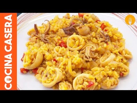 Video: Cómo Cocinar Pilaf Rápido Con Calamares