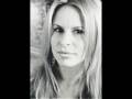 Video Ask the lonely Vonda Shepard