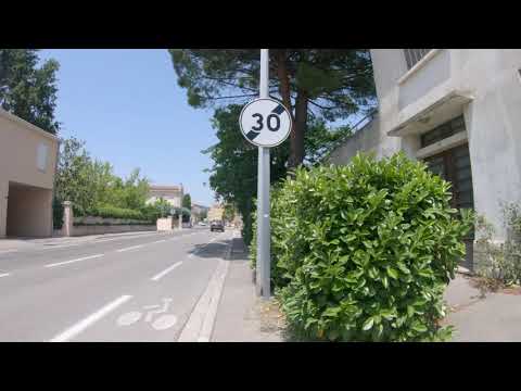 [4k]  Cavaillon France, Walking in the hot weather