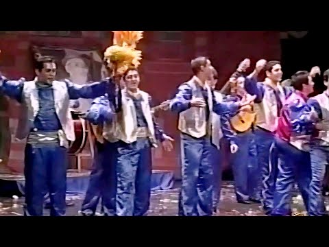 Actuación de La gran familia en preliminares del COAC 2001