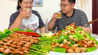 520 Liangliang bought a bunch of flowers  Dandan made celery and peanuts  and they drank a little w