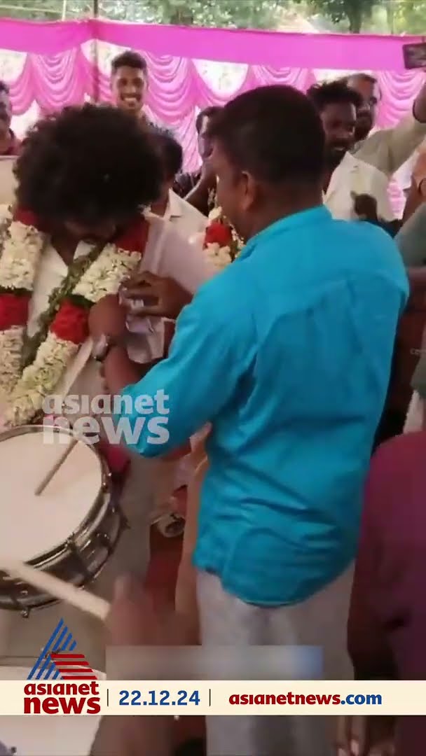 വധുവിനെ ഒപ്പം നിർത്തി ബാൻഡ് സെന്‍റിനൊപ്പം ചേർന്ന് വരൻ