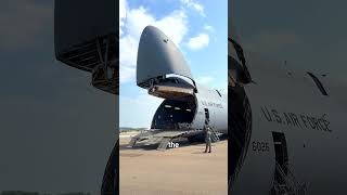 Why This US Plane Lowers Itself Like Truck