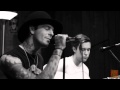 102 9 The Buzz Acoustic Session The Neighbourhood Female Robbery 102 9 The Buzz Acoustic Session The Neighbourhood Female Robbery