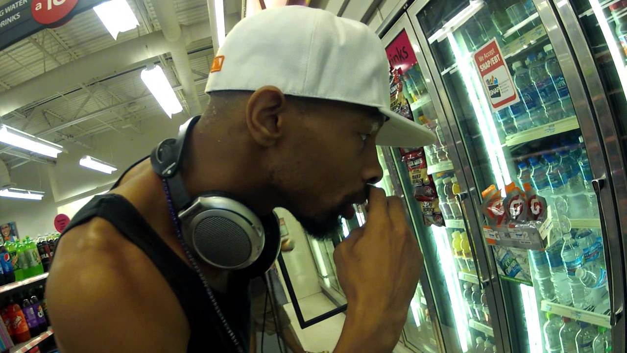 Uni Clique - EyeCandy {Official Music Video}