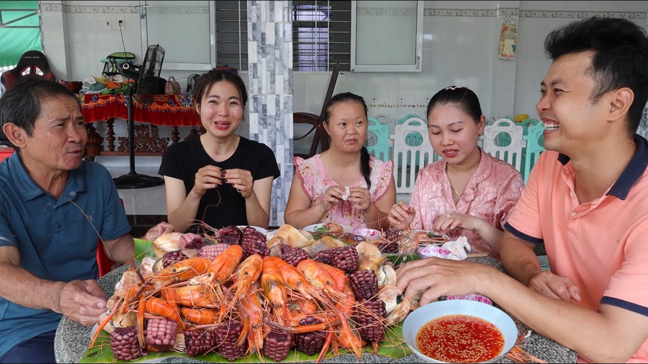 V444. Làm nguyêm mâm Tôm Càng Xanh , SÒ SỮA hấp sả- Lần đâu ăn Sò Sữa lạ ghê
