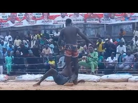 Garkuwan Dutse Ya Kashe Dogon Shamsu Bahagon Dage Ya Buge Bahagon Mai Bulala A Damben Kano Garkuwan Dutse Ya Kashe Dogon Shamsu Bahagon Dage Ya Buge Bahagon Mai Bulala A Damben Kano