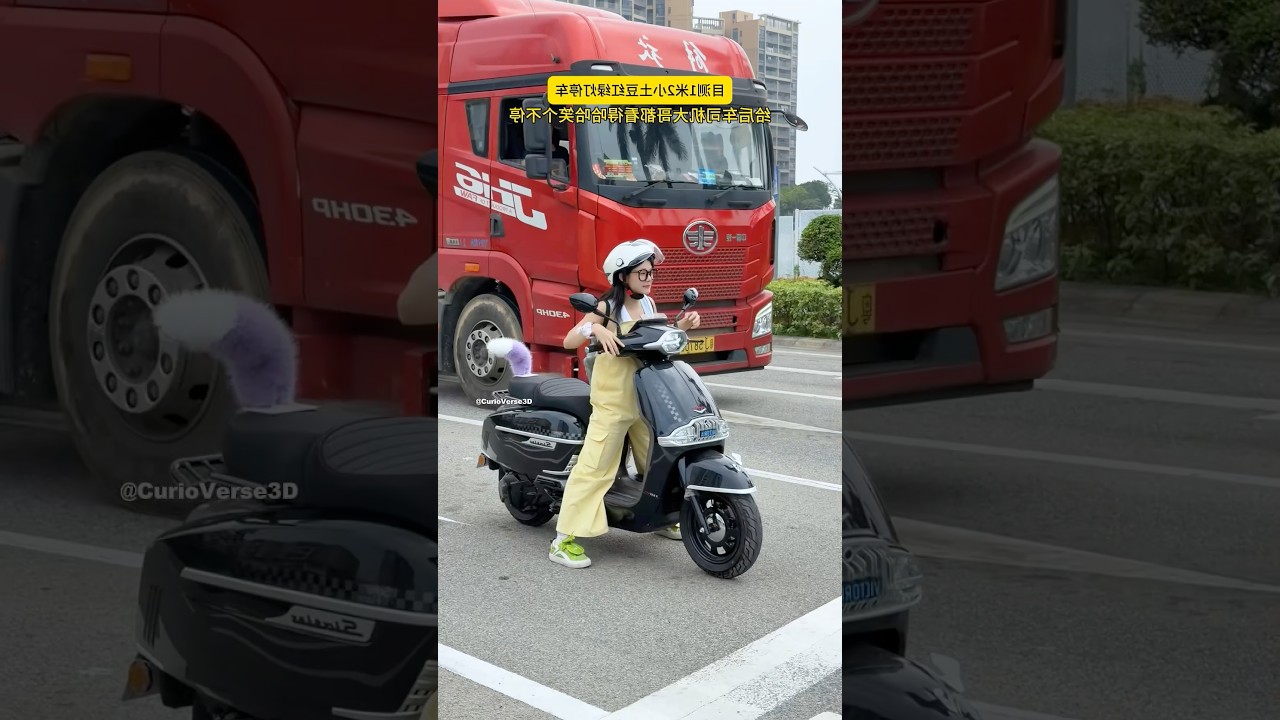 She Turned Her Scooty Ride Into a Disaster