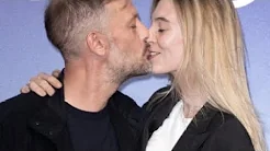 Nicolas Duvauchelle : Il embrasse sa femme Chloé Roy sur le tapis rouge à la Rochelle thumbnail