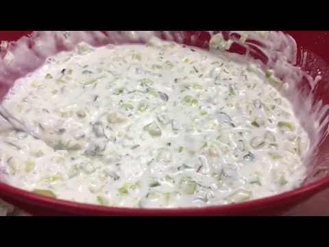 Video: Salad Cucumber-Chickpea Dengan Yogurt Herba