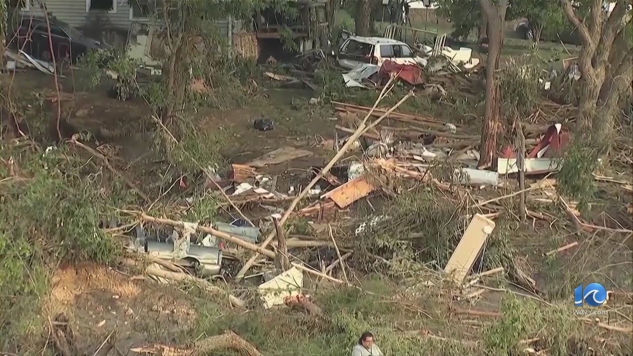 Crews continue search for missing in Texas floods - YouTube