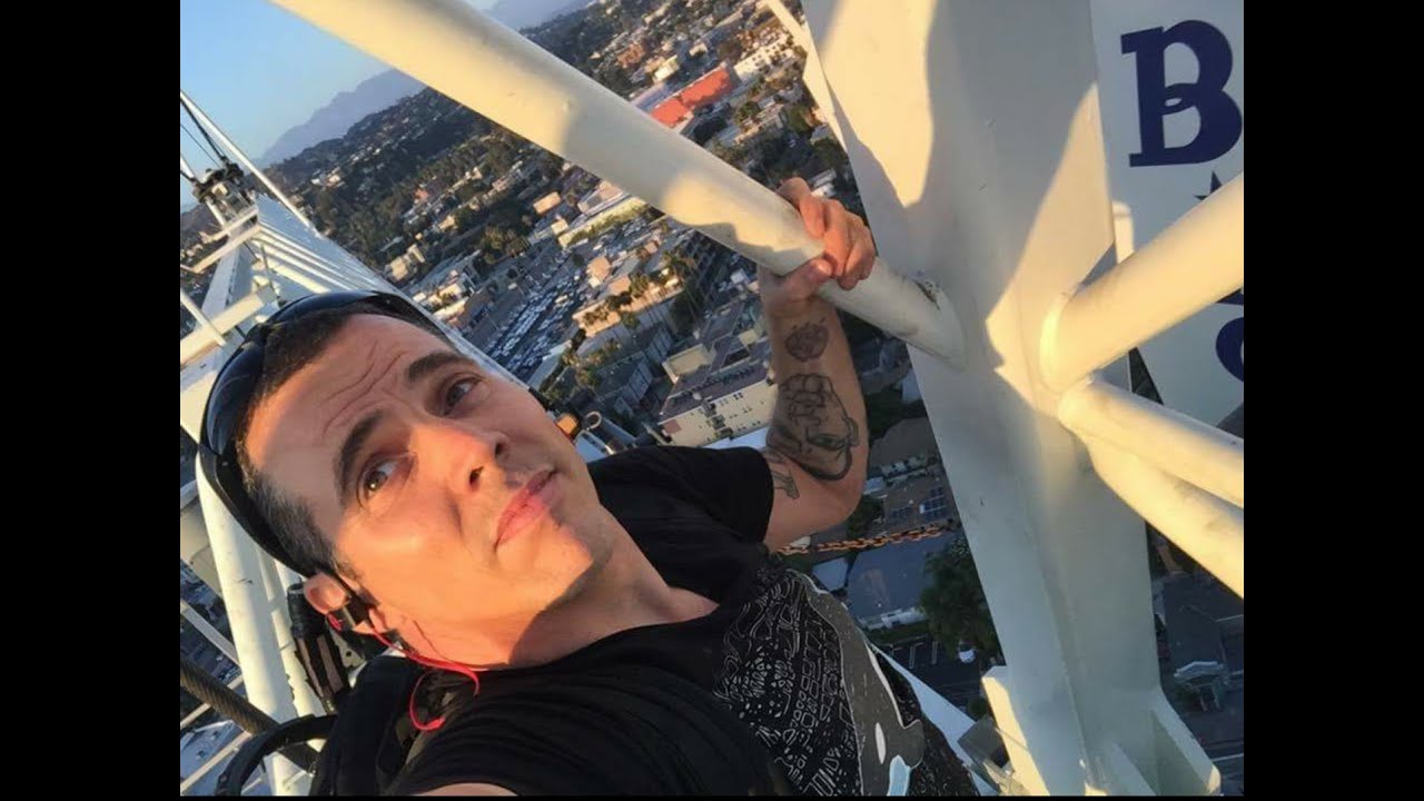 (FULL) Steve-O Arrested In Hollywod Aftet This Seaworld Protest Climbing Crane