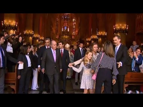 Video: Prinzessin Leonor Taucht Neben Königin Letizia Wieder Auf