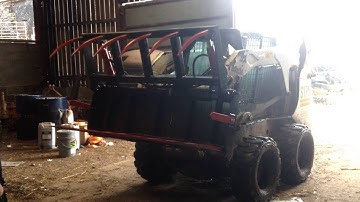 Evans & Reid Fork and Grapple - On Bobcat S75