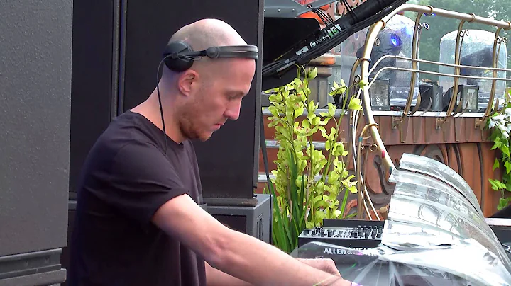 Tomorrowland 2015 | Julian Jeweil