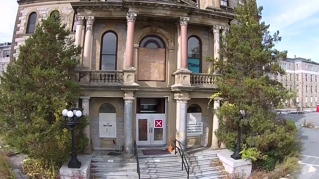 Greystone Lost, an aerial view