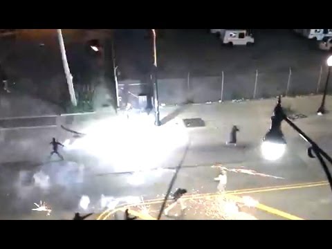 Watch: Roman candle battle in Chicago