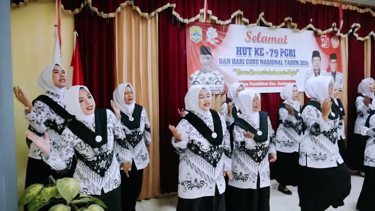 DOMBA KURING  PADUAN SUARA CABANG PGRI KECAMATAN SUMBERJAYA