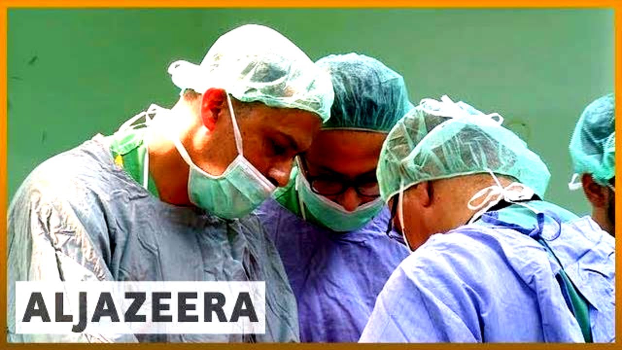 🇵🇸 مستشفيات غزة تكافح لعلاج المصابين على يد القوات الإسرائيلية | الجزيرة الإنجليزية
