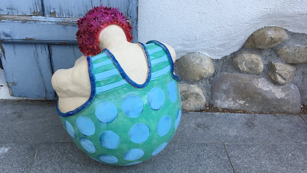 Grosse Badenixe/Huge bathing beauty