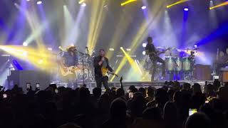 Lee Brice “one of them girls” Riverwind casino 12-15-2023