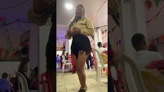 Necesito profesor de salsa please #dance #afrocolombiana #profesionaldancer #dancer #challenge