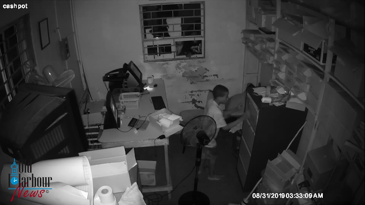 Help the police find these crooks caught on camera - YouTube