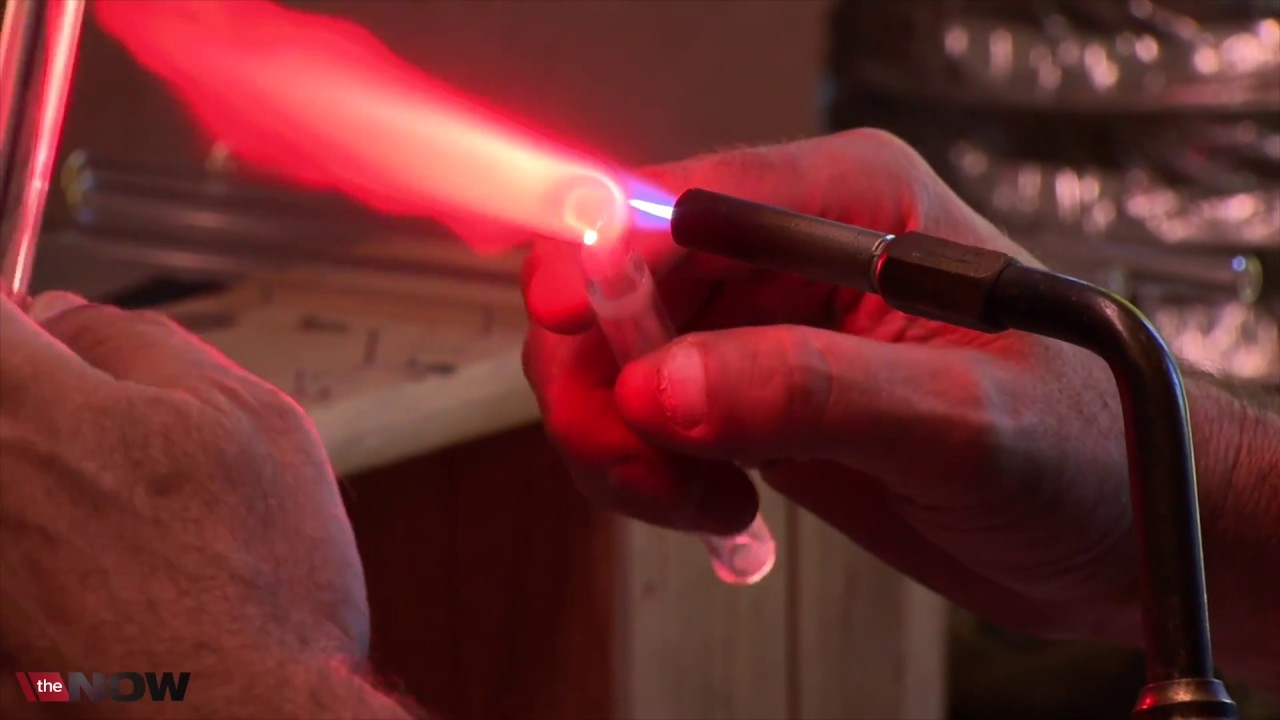 Oregon man’s eco-glass straw business sees big boom overnight