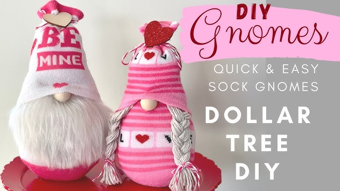 DIY Santa Gnome (Using a Mop Head) - Single Girl's DIY